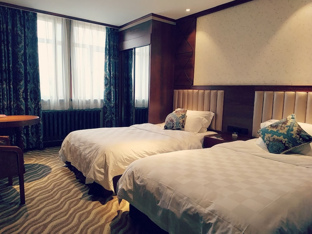 Deluxe Twin Room photo 2