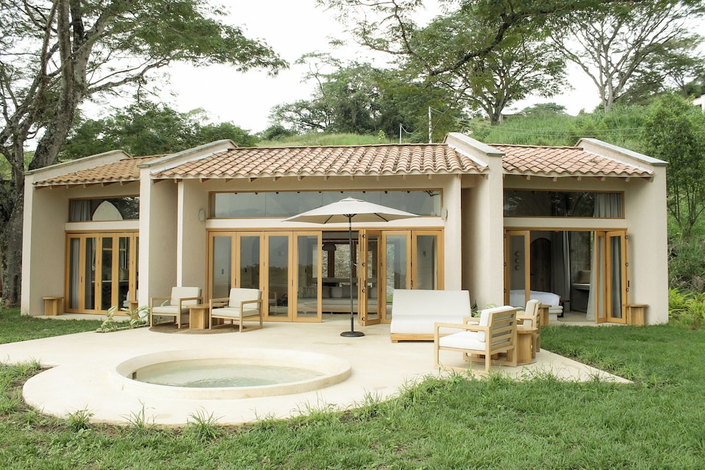 Grand Villa photo 2
