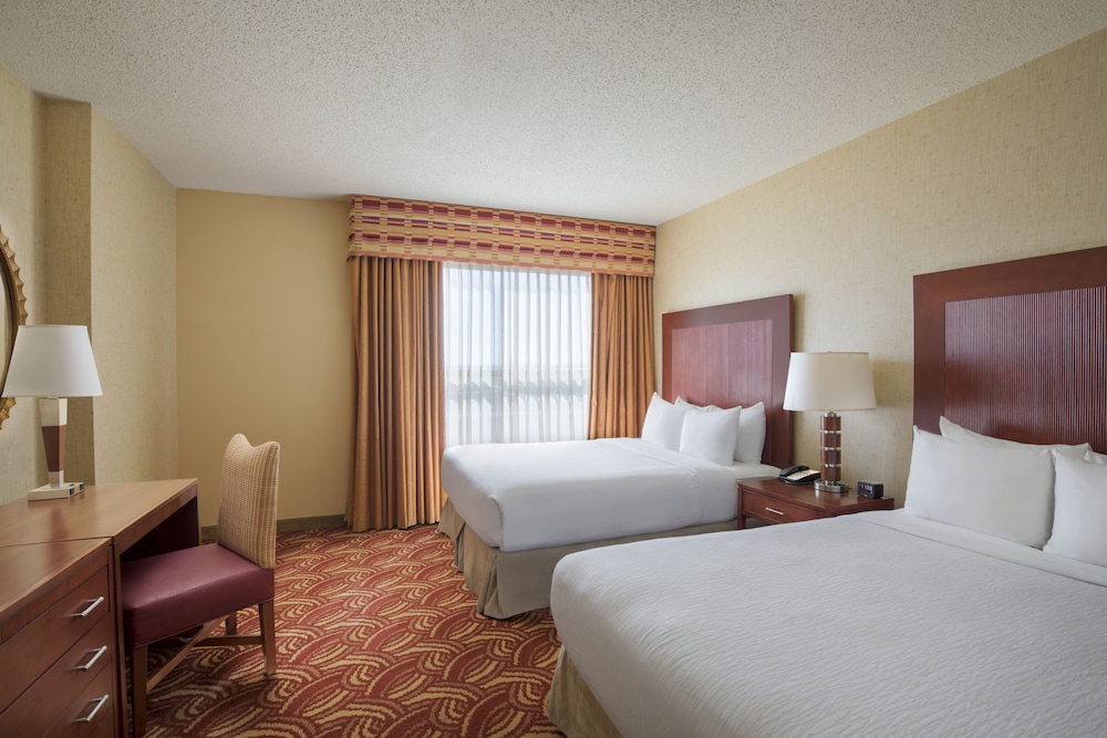 Suite, Accessible, Non Smoking - Photo 2