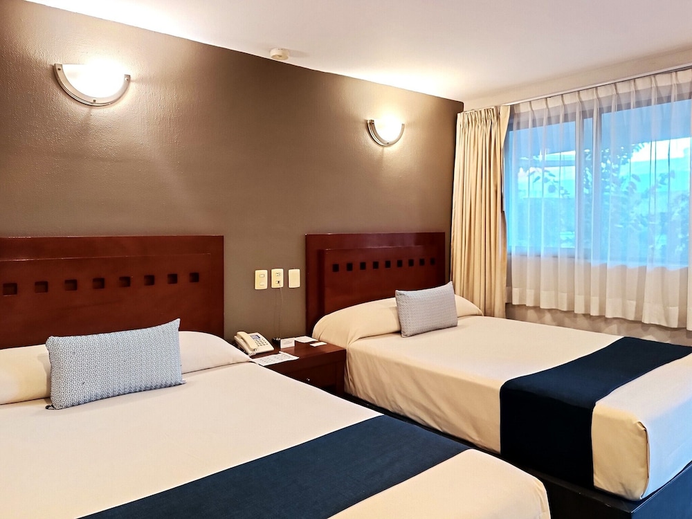 Standard Room, 2 Double Beds, Non Smoking
