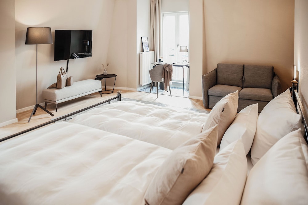 Junior Suite, City View photo 3