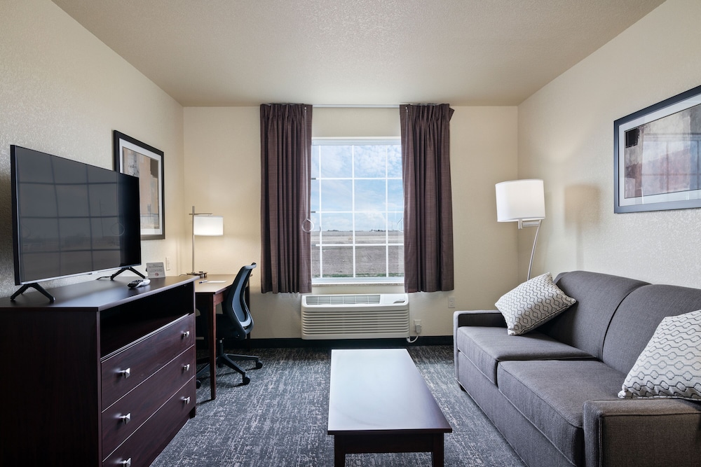Suite, 1 King Bed with Sofa bed, Accessible, Non Smoking (Ext. Stay, Audible/Visual Alert) - Photo 6