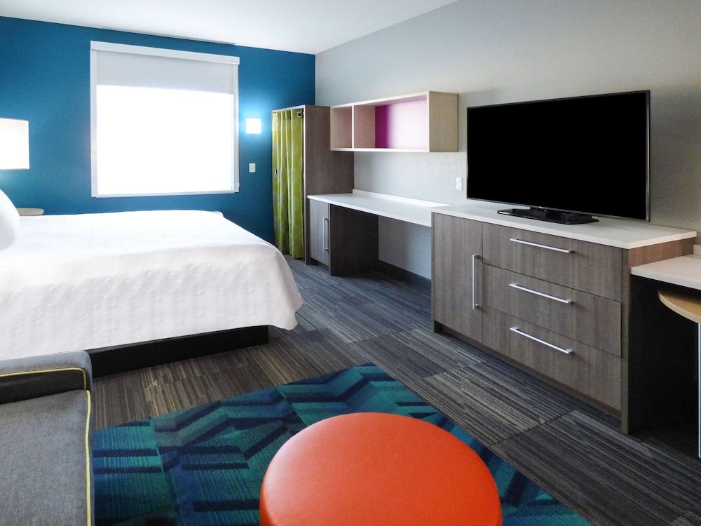 Studio Suite, 1 King Bed, Non Smoking - Photo 6