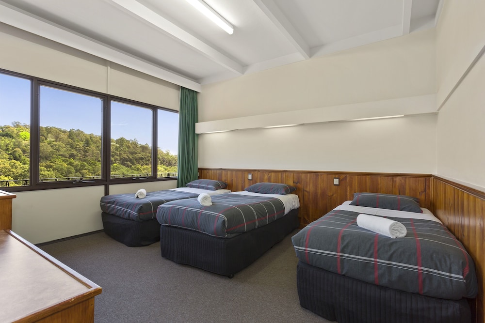 Family Room - Photo 2