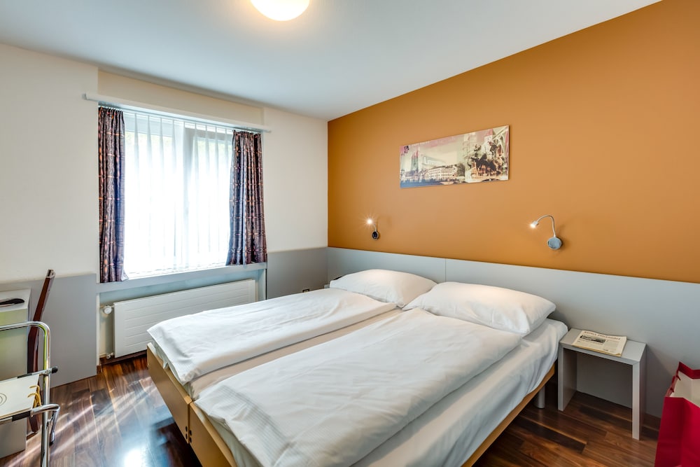 Economy Double Room - Photo 1