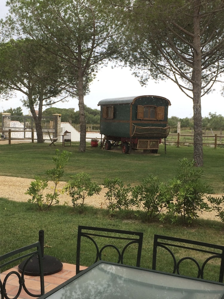 Mobile Home (La Roulotte Gitane) photo 2