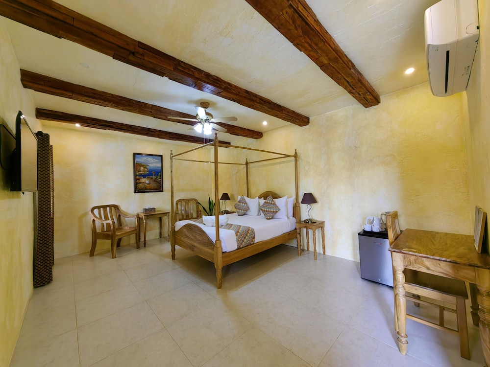 Deluxe Room - Photo 7