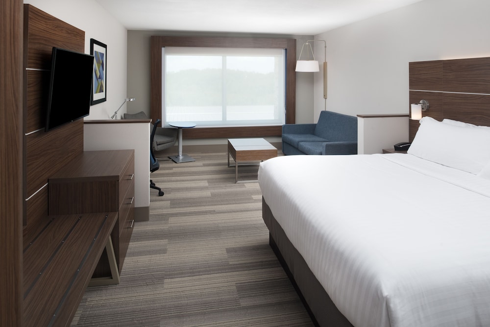 Suite, Multiple Beds photo 1