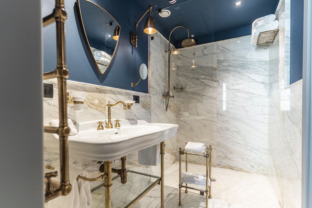 Pool Premium Suite - Photo 11