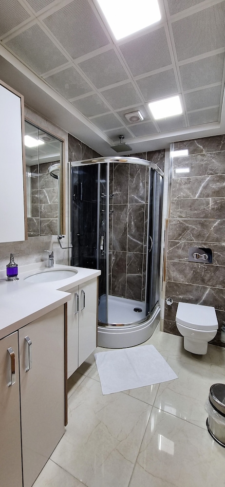 Economy Apartment, 3 Bedrooms, Kitchen photo 3