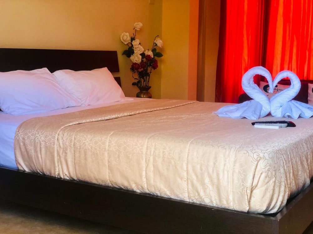 Executive Studio Suite, 1 King Bed photo 3