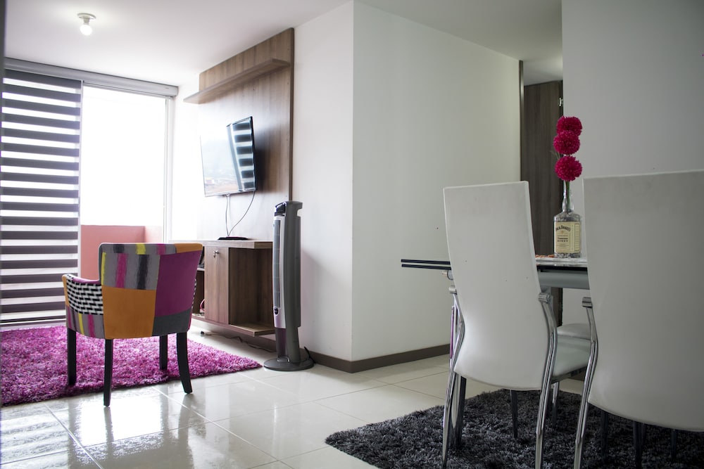 Exclusive Apartment, 3 Bedrooms, Kitchen photo 2