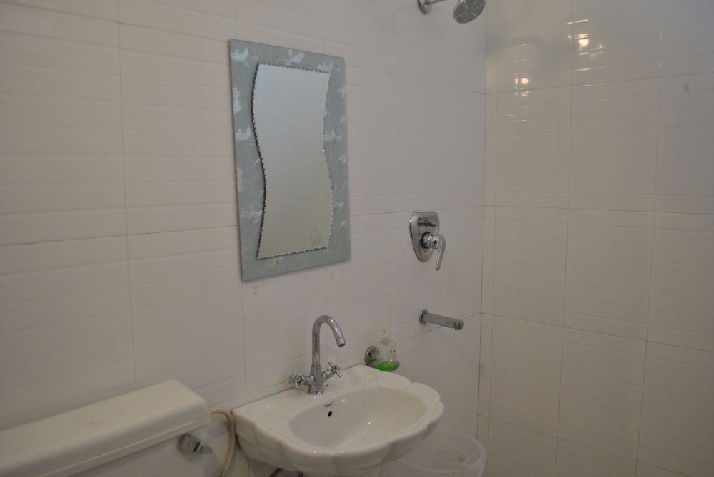 Super Deluxe Room - Photo 11