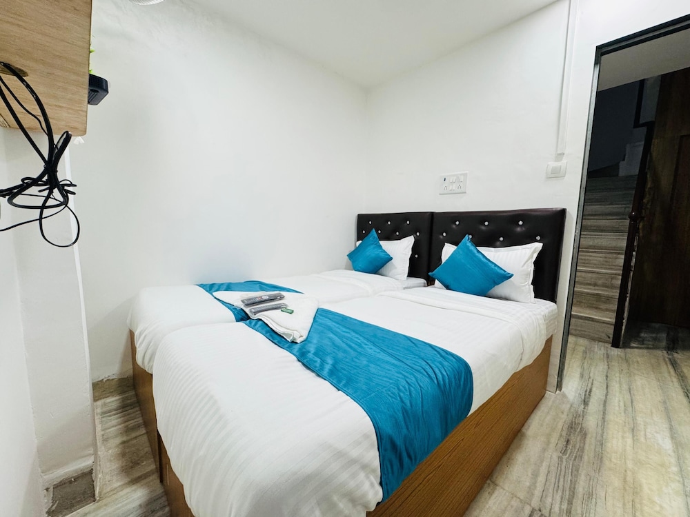 Deluxe Room - Photo 2