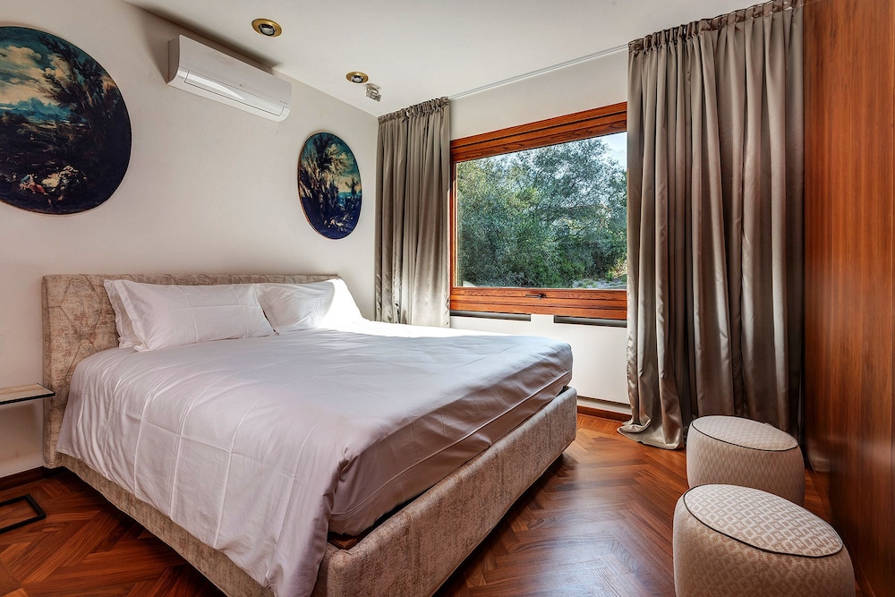Villa, 4 Bedrooms, Private Pool, Garden View photo 2