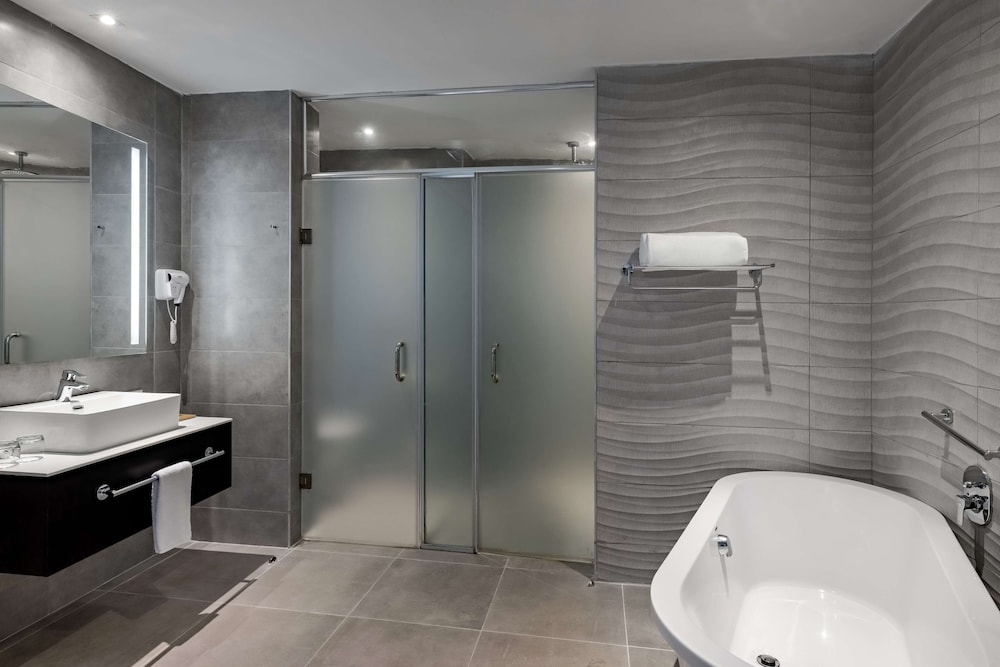 Premium Room - Photo 6
