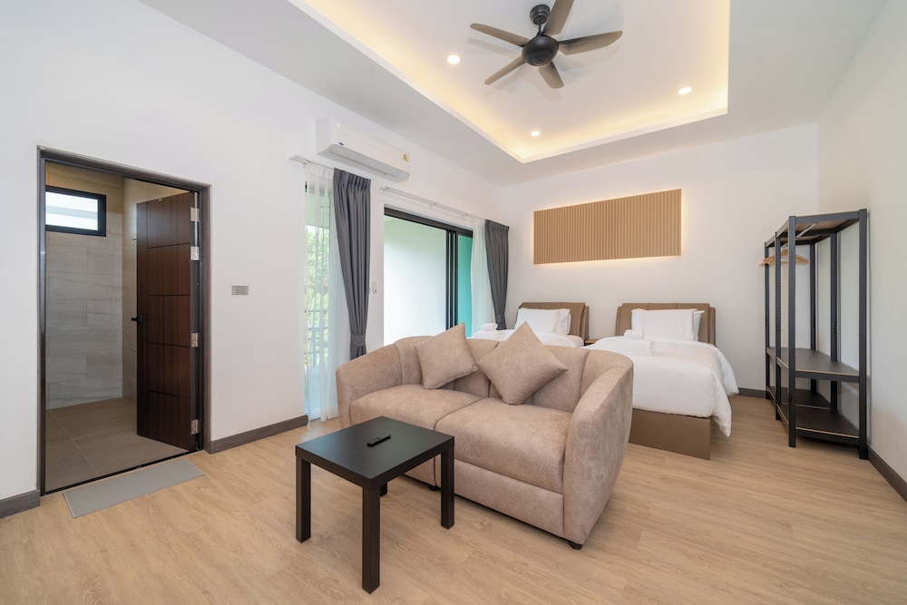 Deluxe Twin Room, Garden View