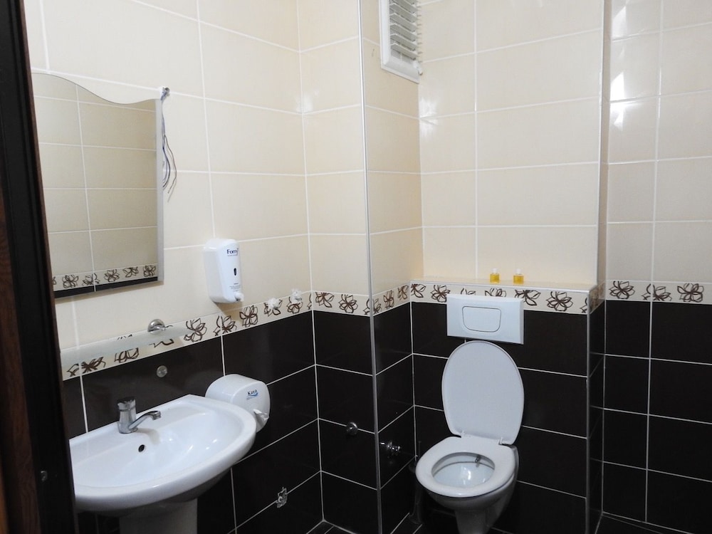 Economy Double Room, Ground Floor photo 2