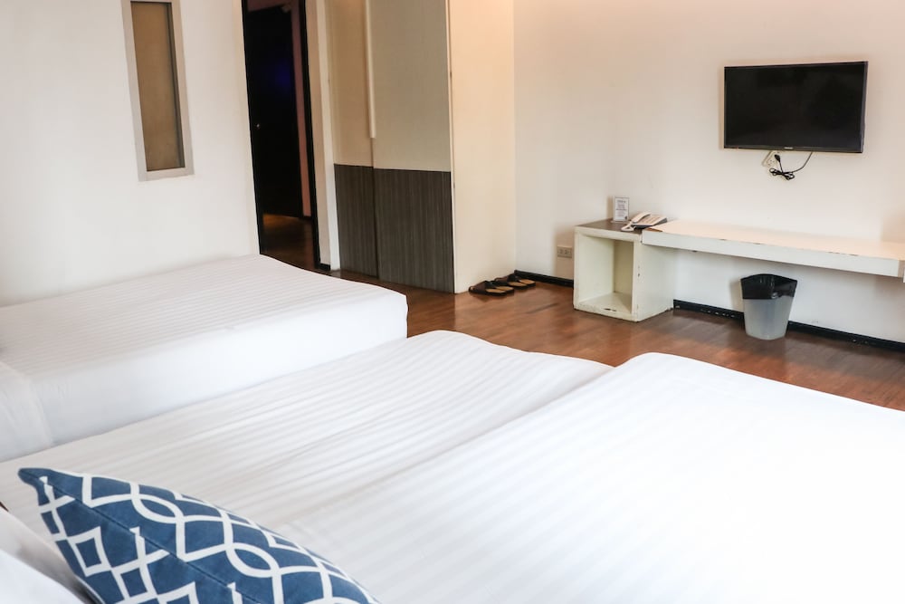 Superior Triple Room photo 2