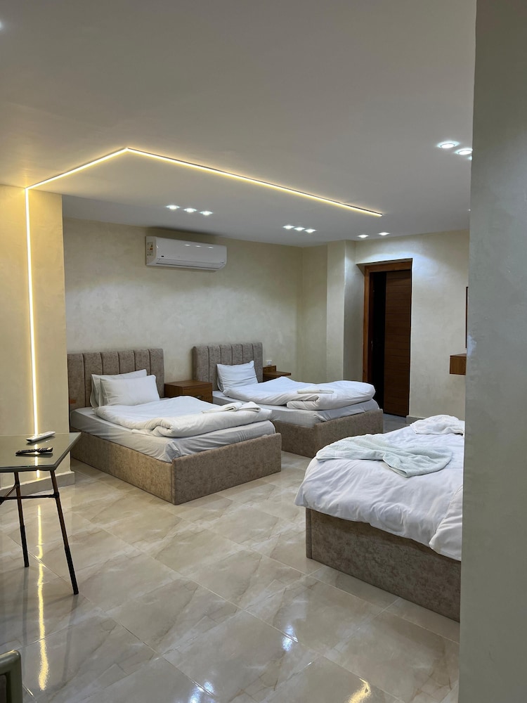 Family Room - Photo 12