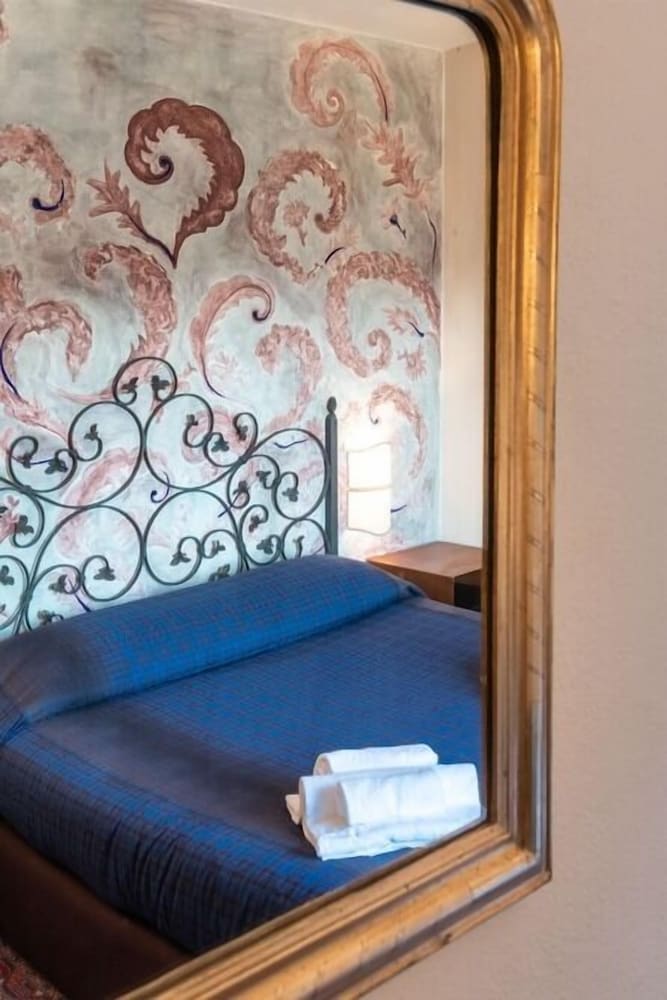 Superior Double or Twin Room - Photo 8