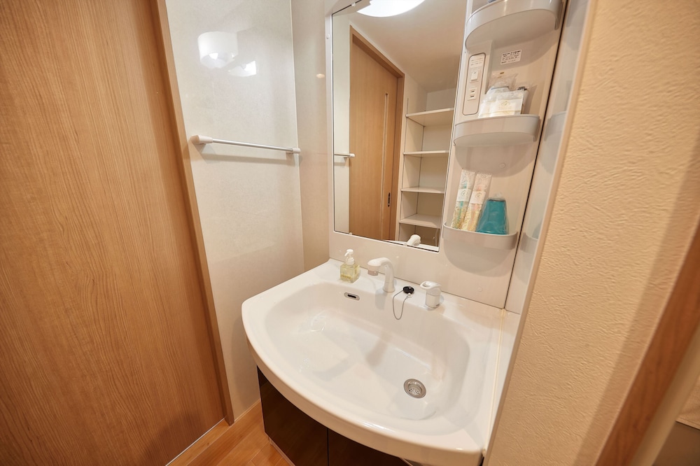 Twin Room - Photo 28