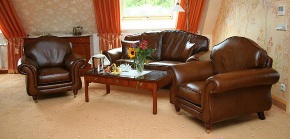 Suite (for more than 3 rooms restrictions will apply/ Extra fees) photo 2