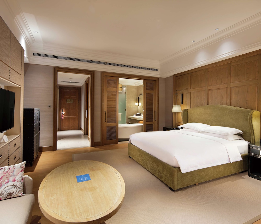 Room, 1 King Bed photo 1
