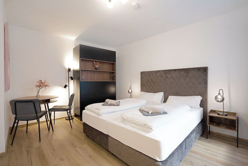 City Studio Suite, 1 Queen Bed, Non Smoking