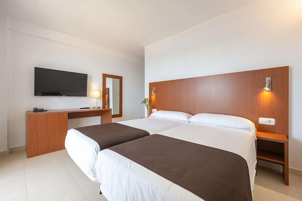 Double or Twin Room, Terrace, Sea View photo 3