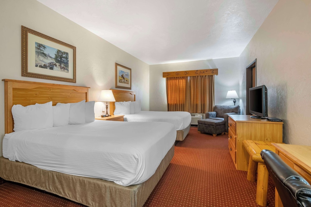 Standard Room, 2 Queen Beds, Non Smoking, Refrigerator & Microwave