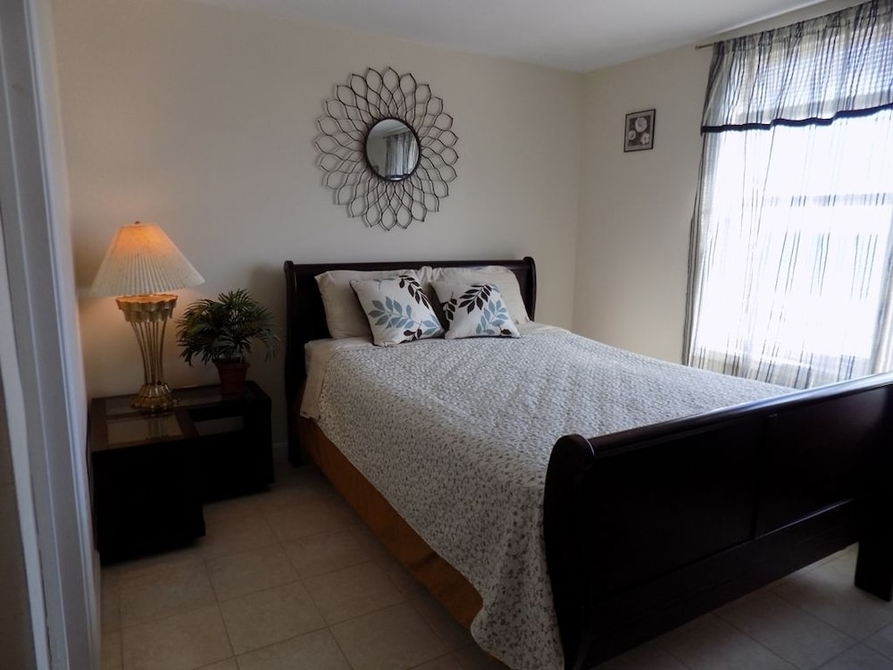Standard Room, 1 Queen Bed, Ocean View, Oceanfront photo 1