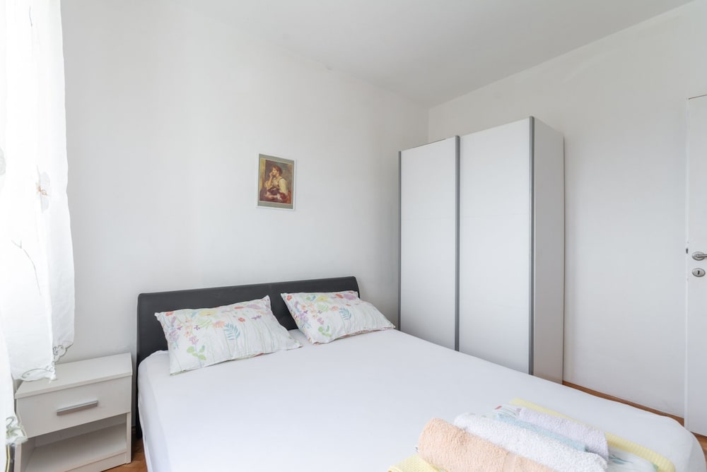 Apartment (Two Bedroom Apartment With Pool View)