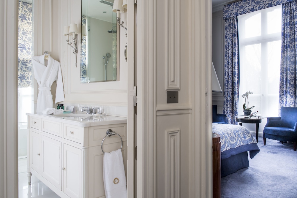 Double Room (Deluxe Chateau) photo 2