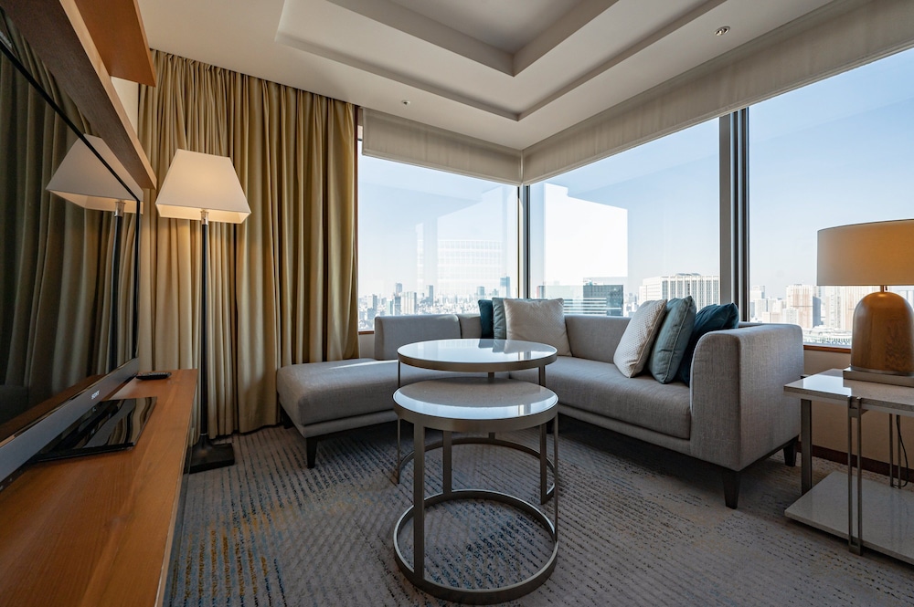 One Bedroom Suite (Non Smoking)