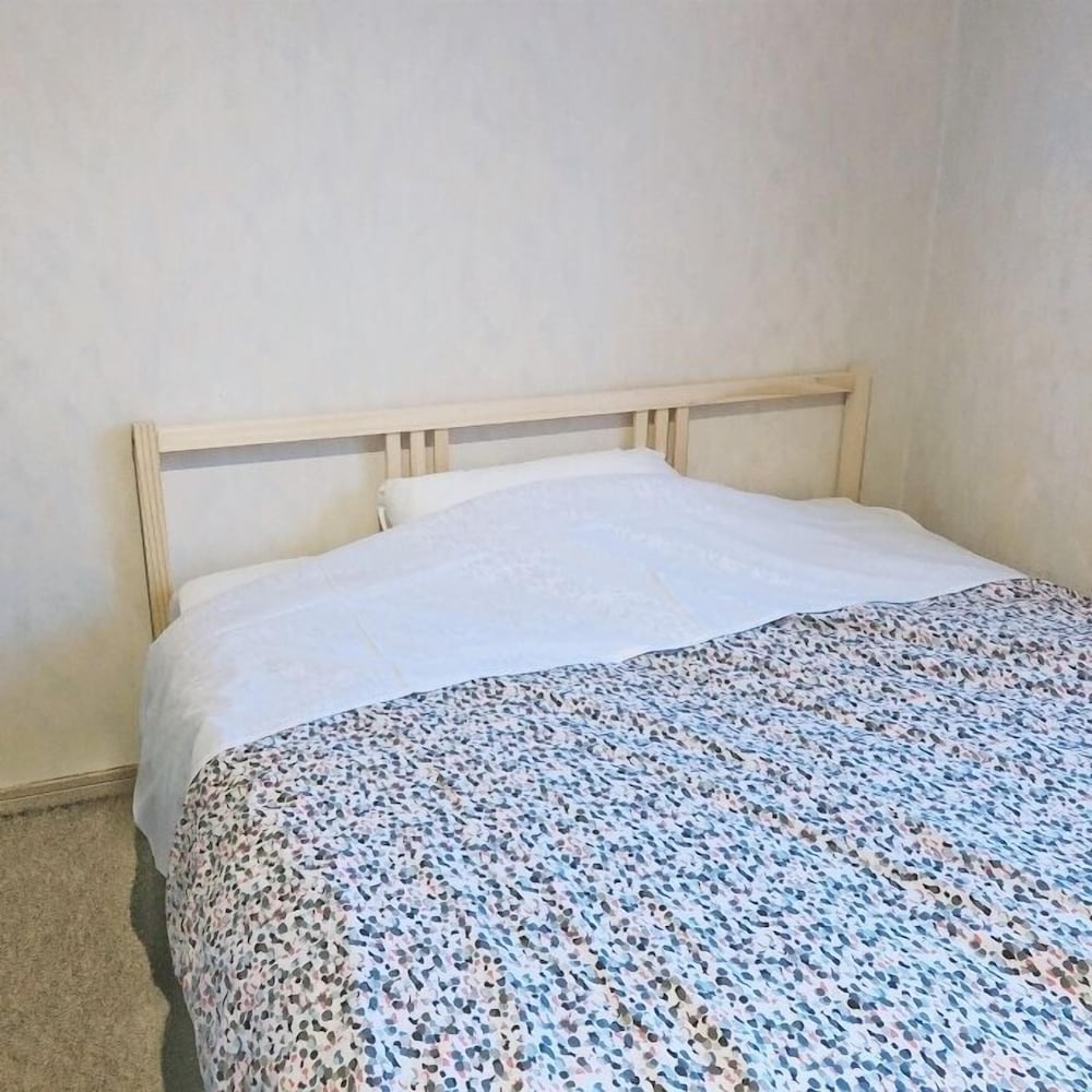Twin Room - Photo 20