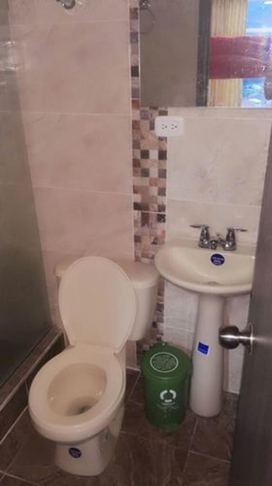 Basic Quadruple Room, 1 Bedroom, Non Smoking photo 2