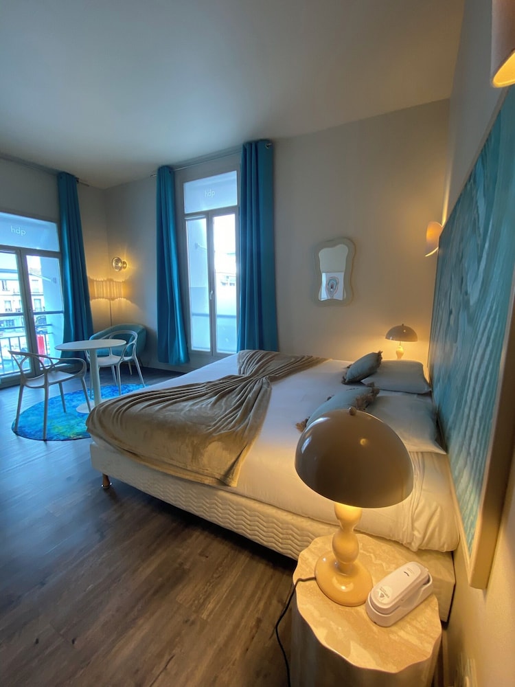 Junior Suite, 1 King Bed (côté Canal Royal) photo 3