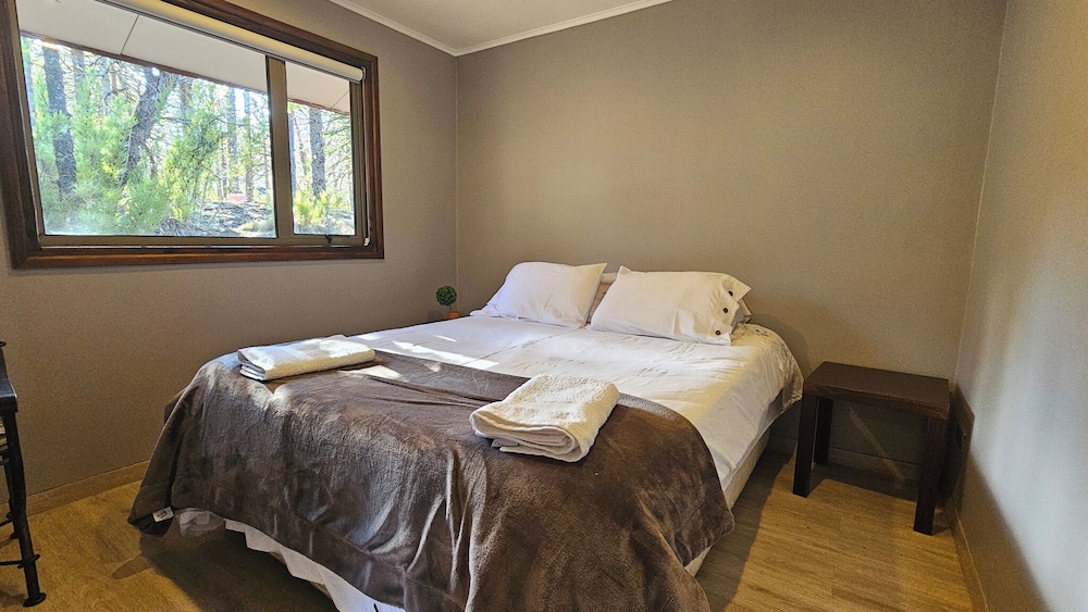 House, 2 Bedrooms photo 1