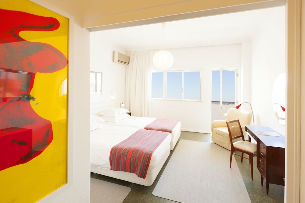 Superior Double Room, Sea View (2 adults + 1 child) - Photo 6