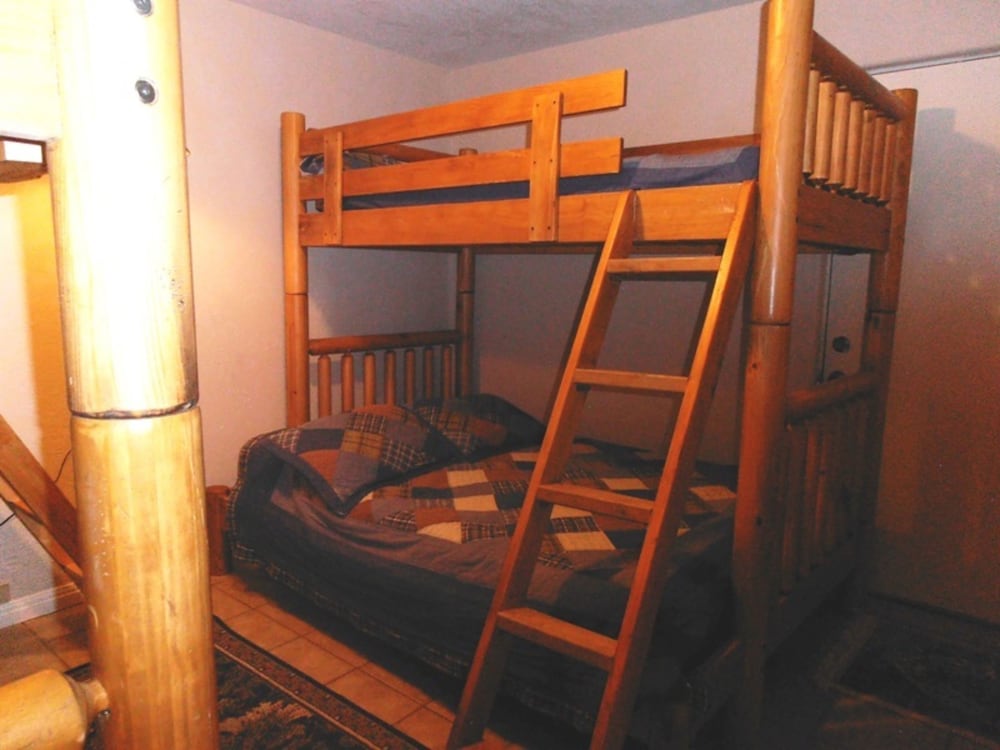 Condo, 4 Bedrooms photo 1
