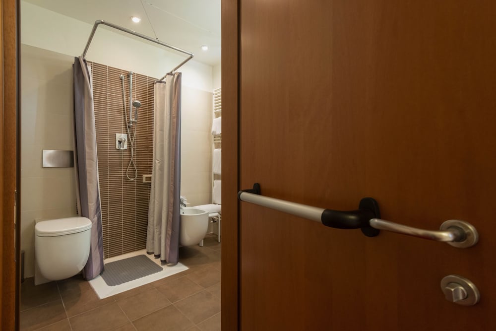 Classic Triple Room - Photo 5