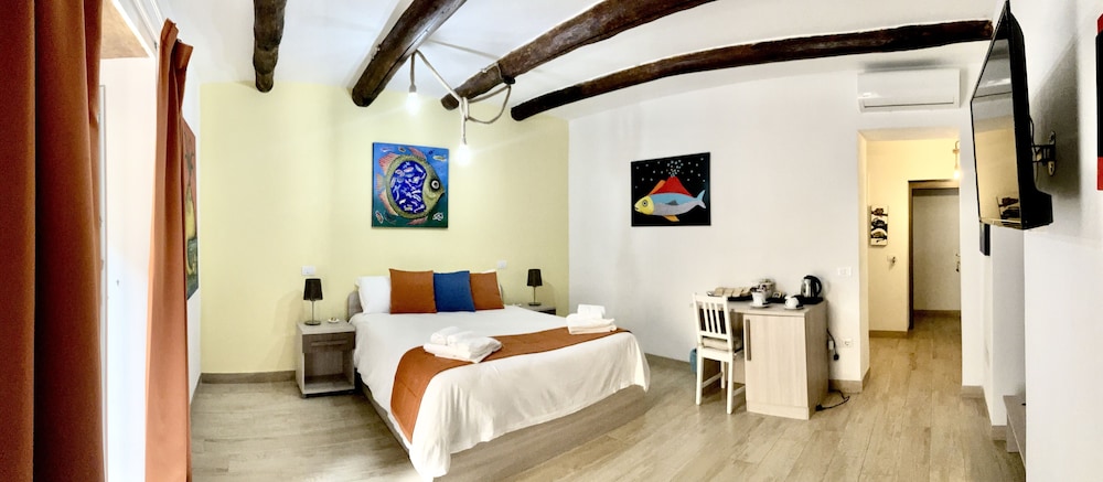 Deluxe Quadruple Room
