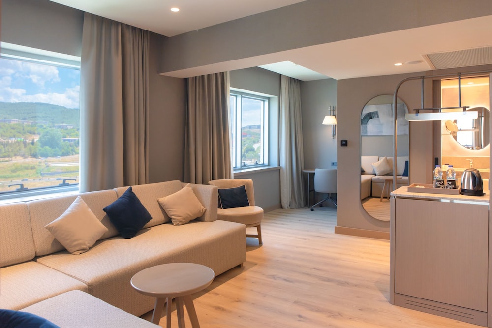 DELUXE FAMILY SUITE WITH BOSPHORUS VIEW photo 3