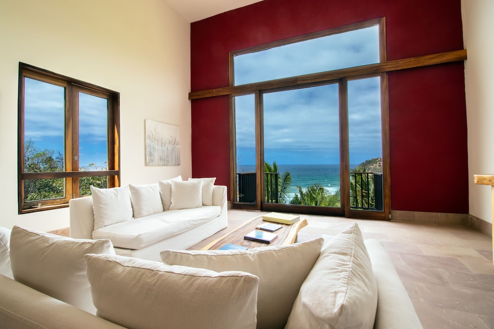 Deluxe House (Ocean)