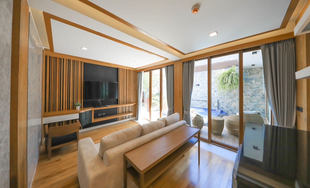 Private Pool Suite photo 3