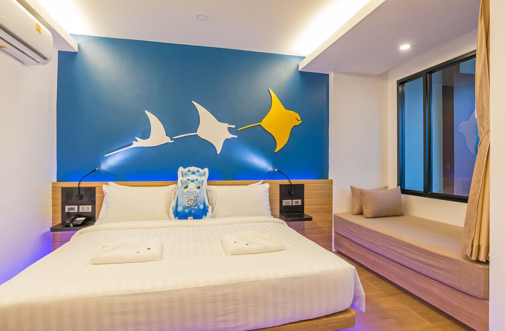 Sea Tales Pool Terrace - Photo 3