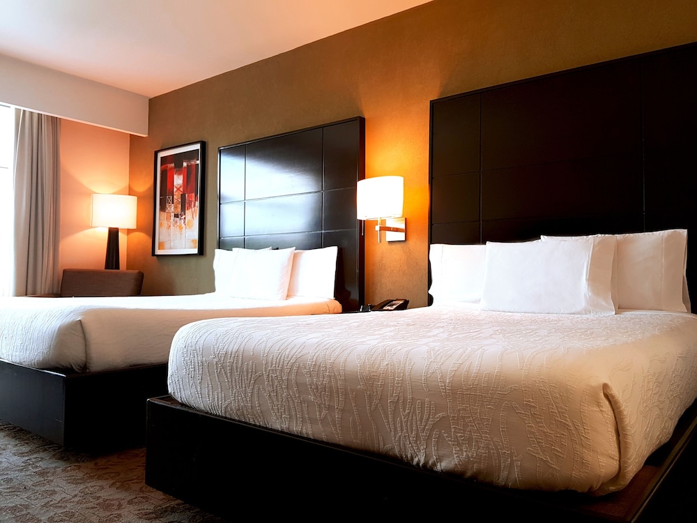 Comfort Room, 2 Queen Beds, Accessible, Bathtub - Photo 10