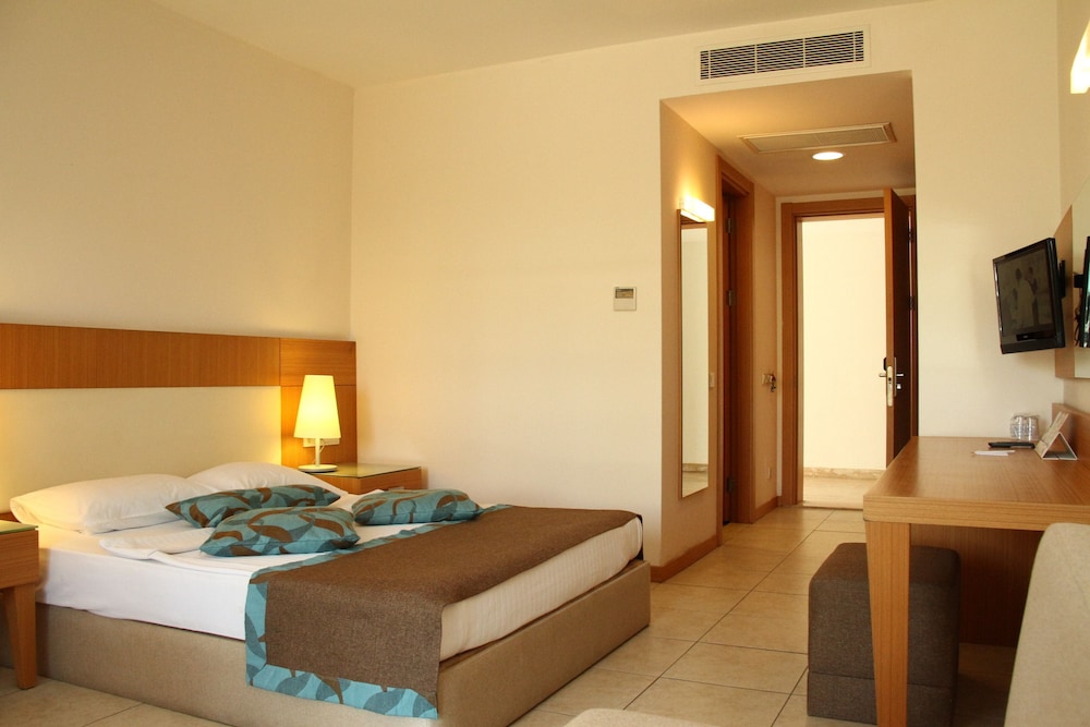Superior Room thumbnail 6