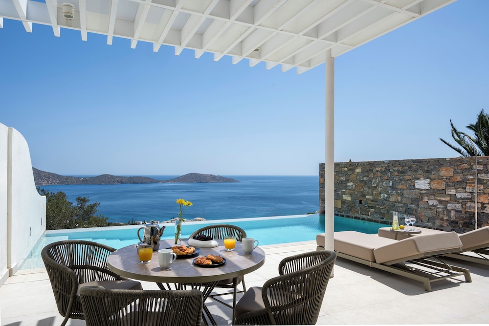 Superior Suite, Private Pool, Sea View (Private Massage Room) photo 3